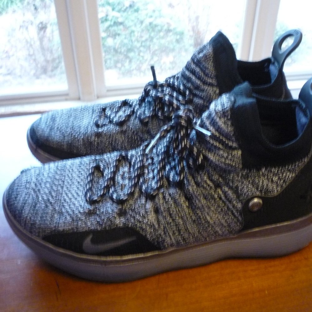 Men's Black and Gray Athletic Shoes